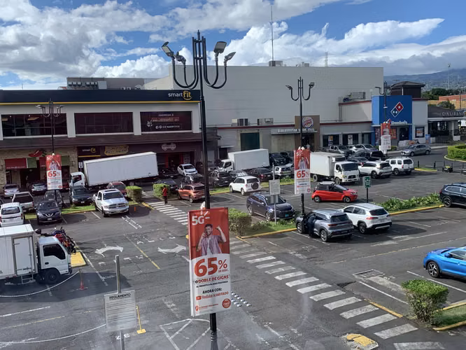 PASEO LAS FLORES!!! HEREDIA