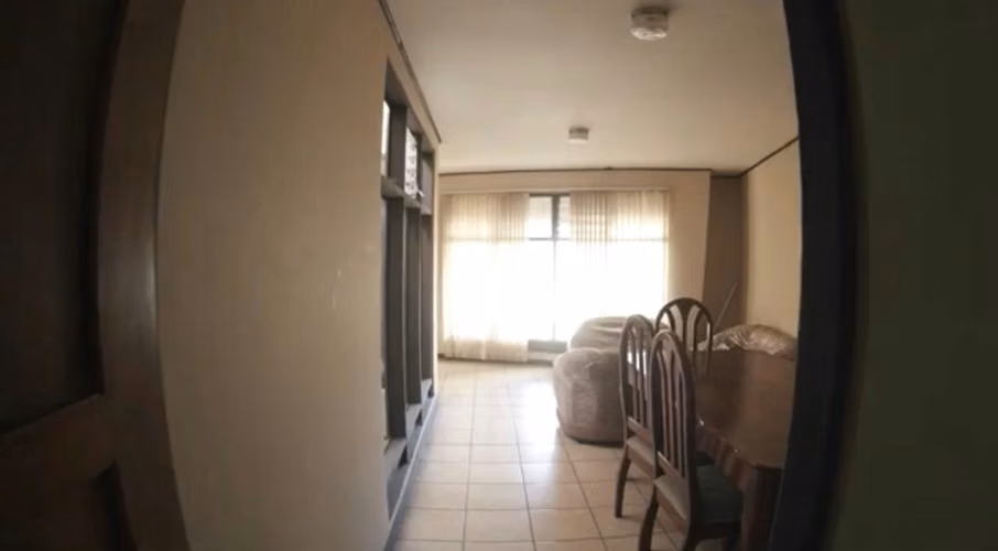 Se vende edificio en Barrio Amón con 2 apartamentos y sala de reuniones