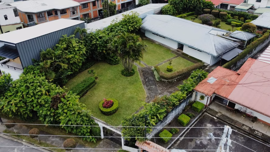 Vendo casa sobre vía principal Sabanilla - Imagen 20