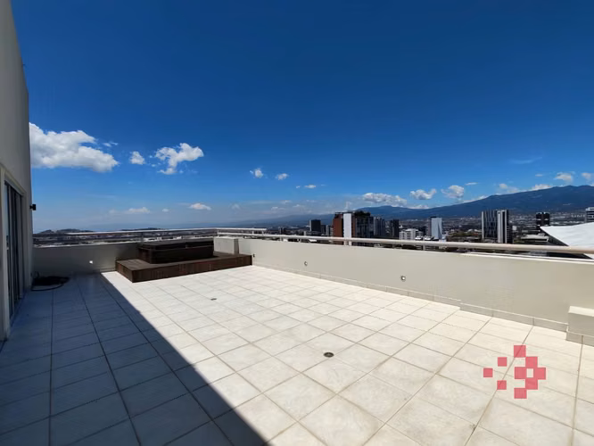 Venta de Pent House en San José, La Sabana.