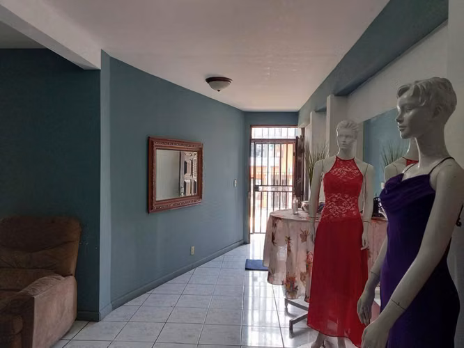 Venta Propiedad Comercial en Guadalupe dos frentes amplio parqueo - Imagen 11