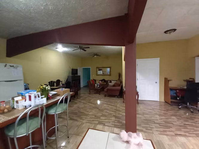 Venta Propiedad Comercial en Guadalupe dos frentes amplio parqueo - Imagen 15