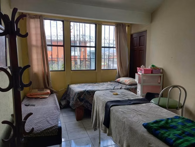 Venta Propiedad Comercial en Guadalupe dos frentes amplio parqueo - Imagen 12