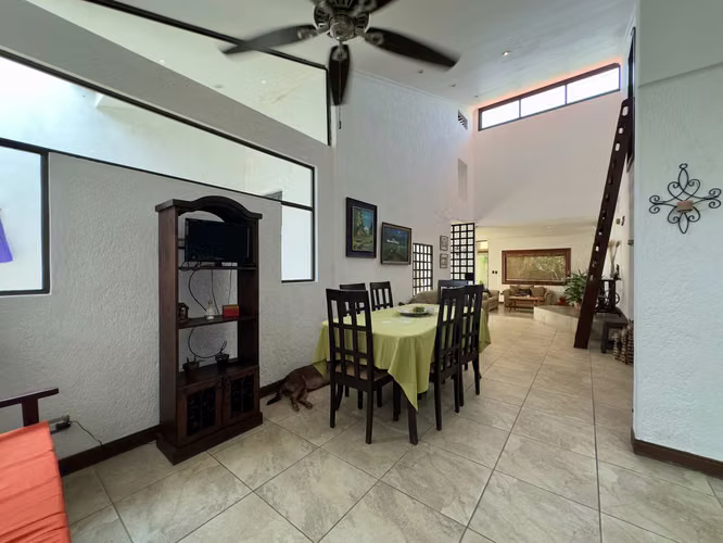 Venta Casa independiente en Santa Ana Centro - Uso de Suelo Mixto - Imagen 11