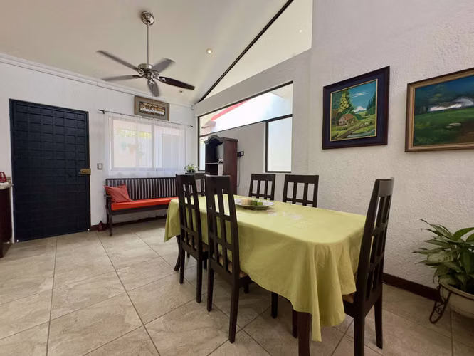 Venta Casa independiente en Santa Ana Centro - Uso de Suelo Mixto - Imagen 9