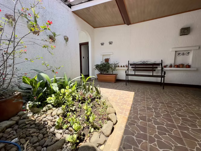 Venta Casa independiente en Santa Ana Centro - Uso de Suelo Mixto - Imagen 15