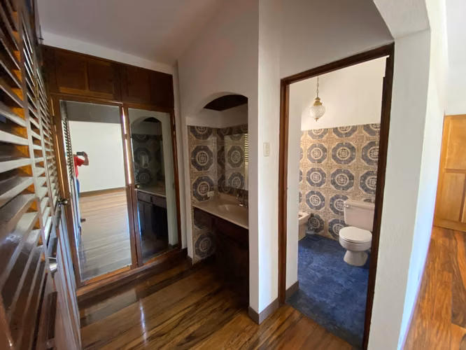 Alquiler de Exclusiva Casa en los Yoses, San José. 5701