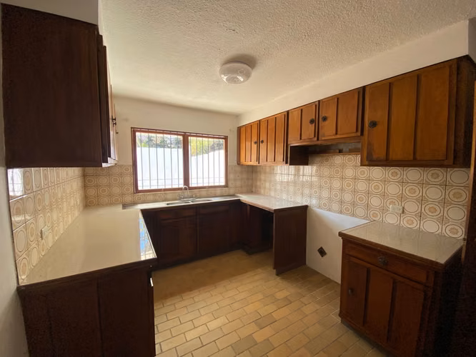 Alquiler de Exclusiva Casa en los Yoses, San José. 5701