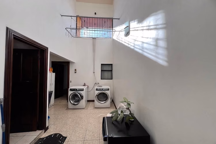Venta casa independiente en Los Colegios, Moravia