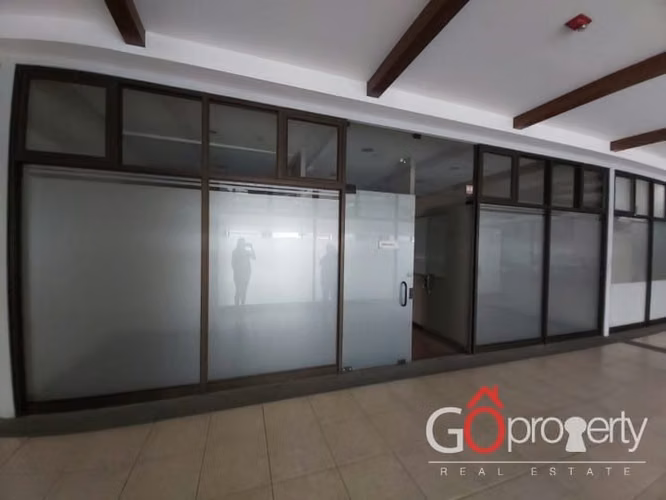 Alquiler de local comercial, Rohrmoser 5706