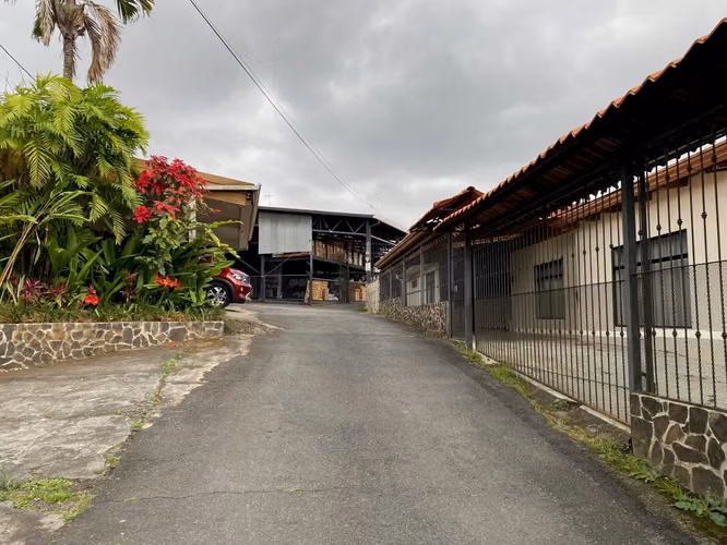 Venta de Propiedad en Sabanilla, Montes de Oca. 5711