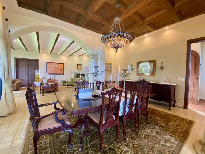 Casa de lujo en condominio en Santo Domingo, Heredia