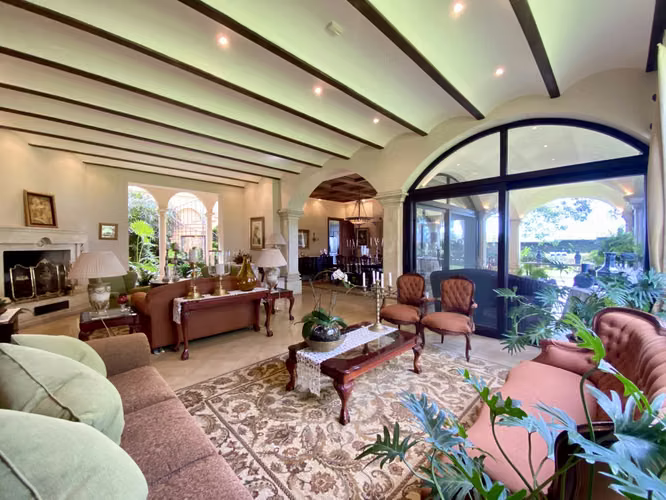 Casa de lujo en condominio en Santo Domingo, Heredia