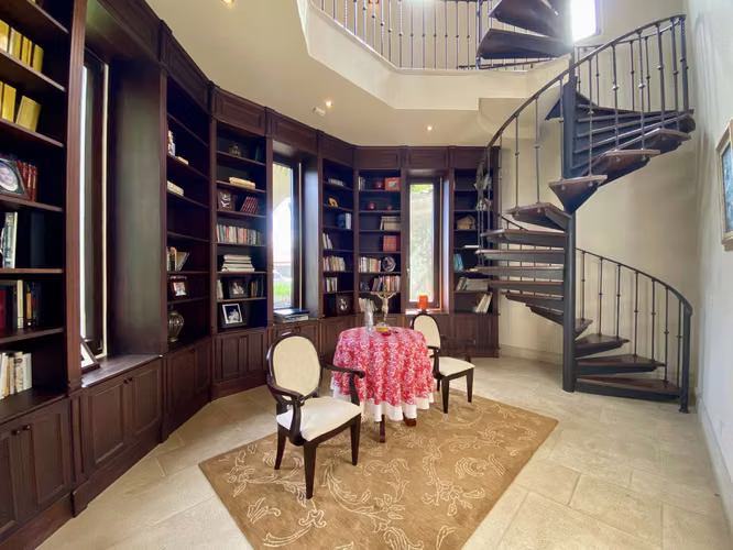 Casa de lujo en condominio en Santo Domingo, Heredia
