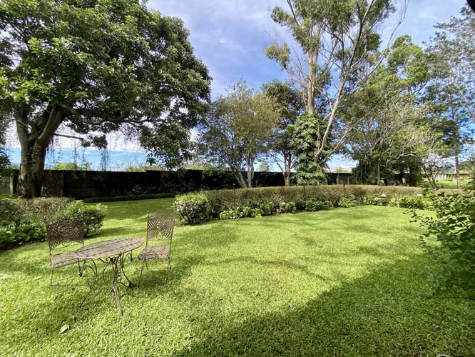 Casa de lujo en condominio en Santo Domingo, Heredia