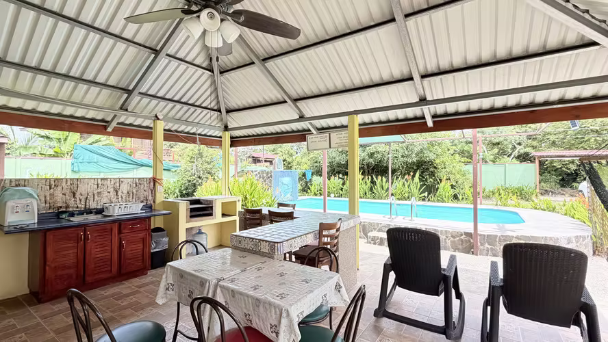 Venta de casa de descanso en Playa Bandera Parrita