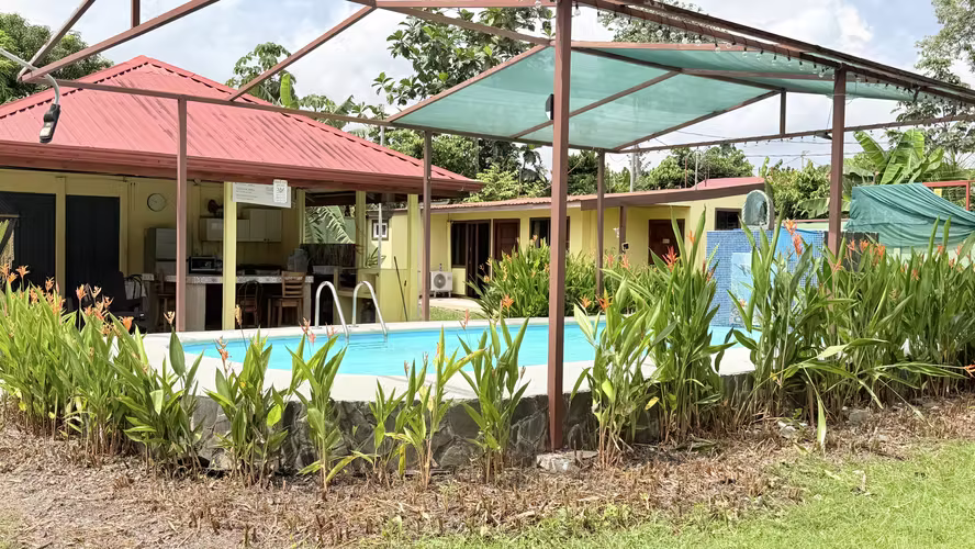 Venta de casa de descanso en Playa Bandera Parrita