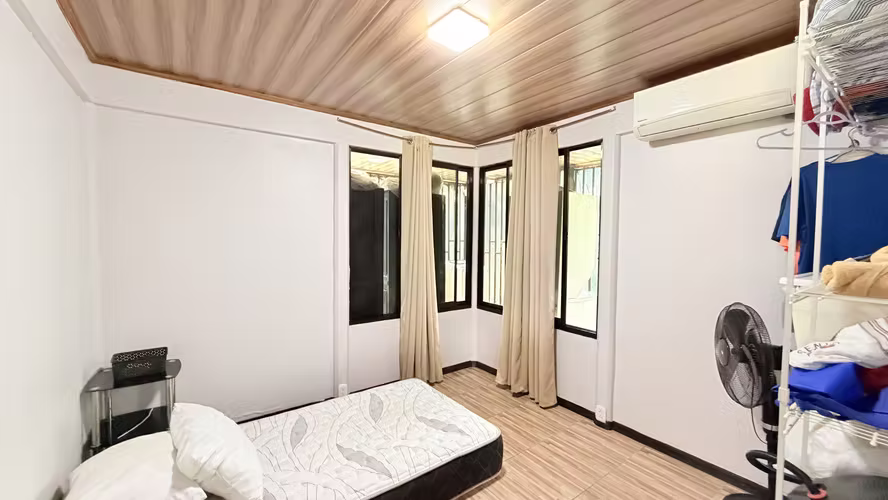 Venta de casa de descanso en Playa Bandera Parrita