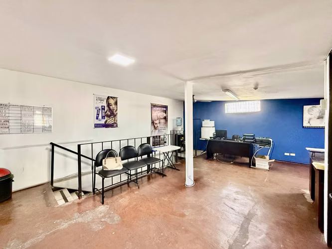 Edificio Esquinero - Exclusiva Ubicación Barrio Amón - Oportunidad