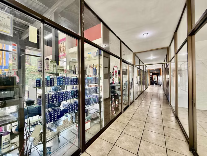 Edificio Esquinero - Exclusiva Ubicación Barrio Amón - Oportunidad