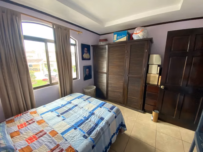 ID 39361 VENTA de hermosa casa en Curridabat. Lomas de Granadilla.