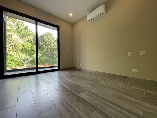 Venta Townhouse Frente a Lago en Condominio Exclusivo – Playa Hermosa, Jacó - Imagen 4