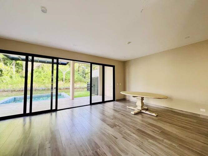 Venta Townhouse Frente a Lago en Condominio Exclusivo – Playa Hermosa, Jacó - Imagen 10
