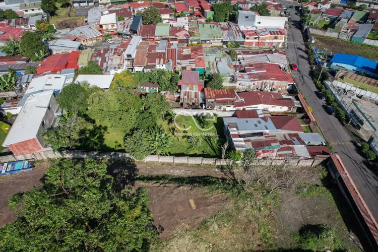 AE ARQUITECTURA | VENTA LOTE USO MIXTO PASO ANCHO AE 1079