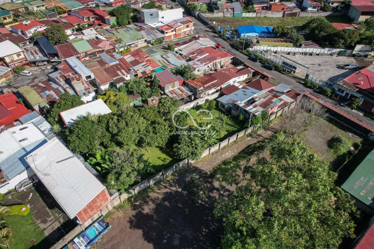 AE ARQUITECTURA | VENTA LOTE USO MIXTO PASO ANCHO AE 1079