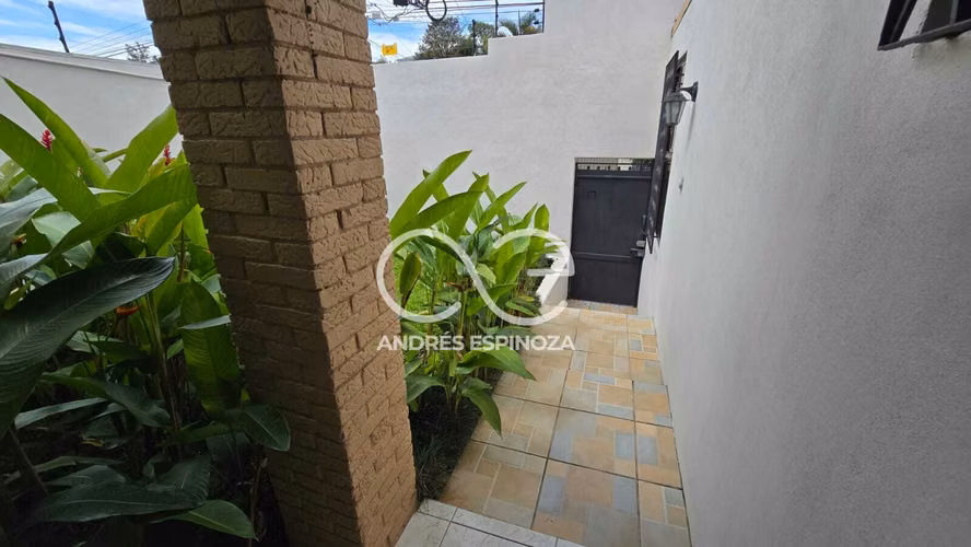 AE ARQUITECTURA | VENTA CASA PINARES CURRIDABAT AE 1168