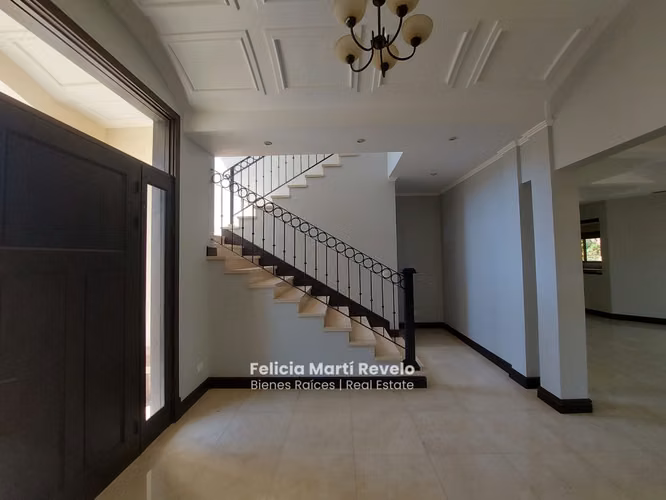 VENTA Lujosa Casa 5 hab. en Hacienda del Sol - Imagen 2