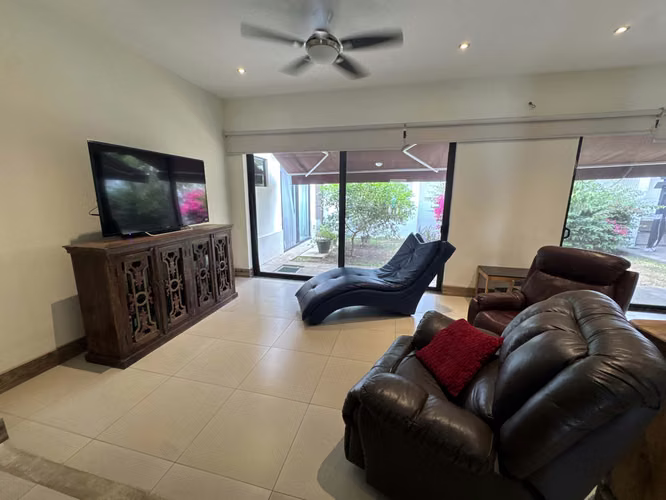 VENTA SANTA ANA LINDORA CASA DE 1 PLANTA EN CONDOMINIO REBAJADA - Imagen 4