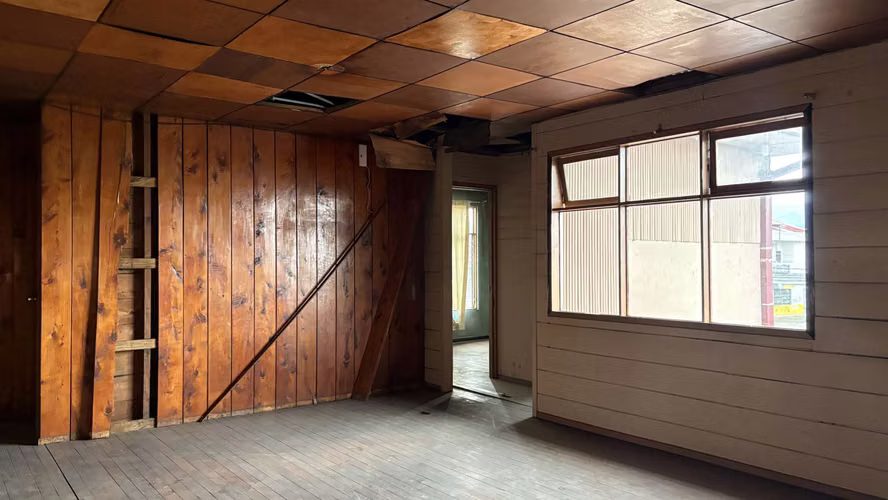 Alquiler de casa, en el centro de Zapote, listo para remodelación!! - Imagen 9