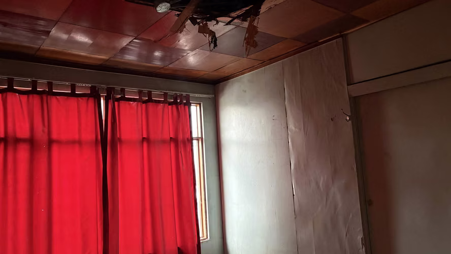 Alquiler de casa, en el centro de Zapote, listo para remodelación!! - Imagen 10