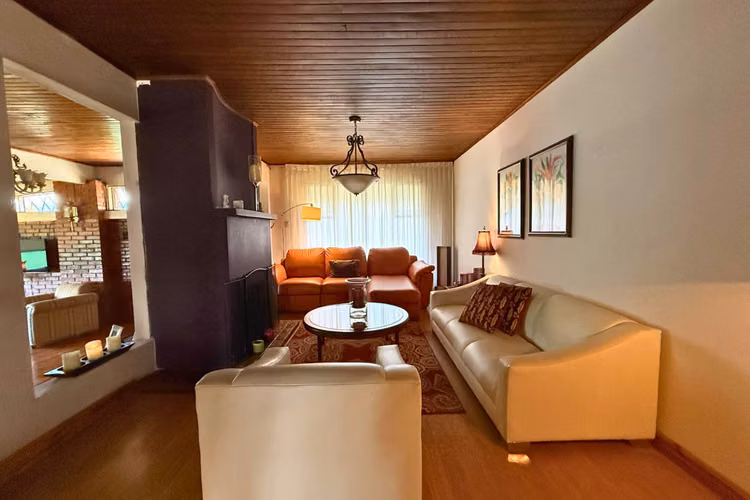[Venta] Casa, apartamentos y gran lote, Coronado. 3000 metros