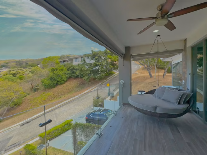 SE ALQUILA O SE VENDE CASA DE LUJO EN CERRO COLÓN