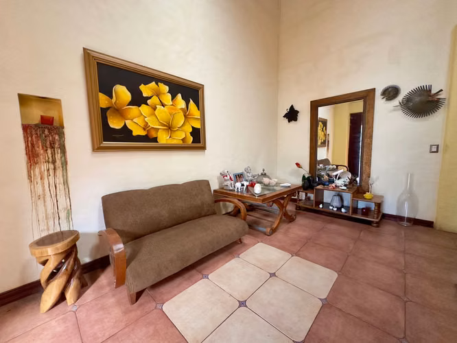 Venta de Casa de Lujo en Cerro Real, Escazú | Estilo Santa Fe | Piscina Privada