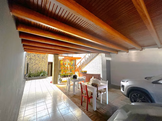 Casa en  Venta en Santo Domingo de Heredia ¡Gran oportunidad en el centro de la ciudad!