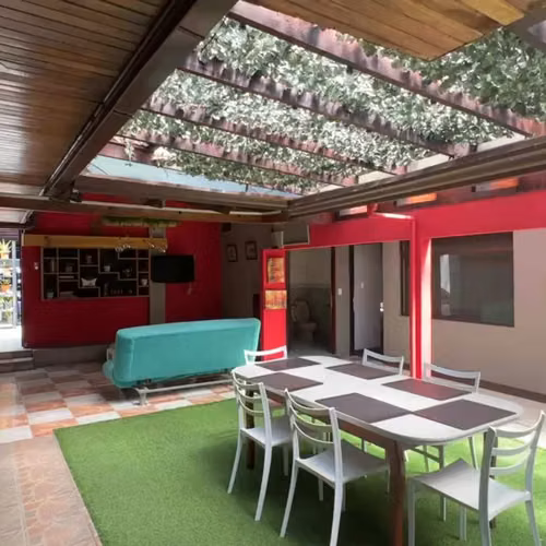 Casa en  Venta en Santo Domingo de Heredia ¡Gran oportunidad en el centro de la ciudad!