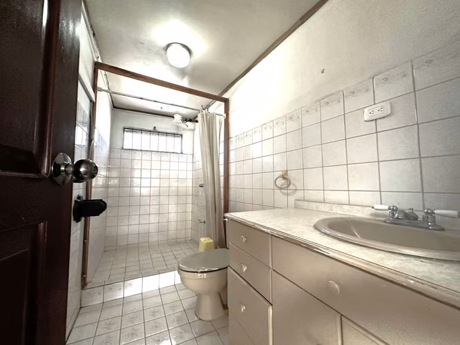Casa en  Venta en Santo Domingo de Heredia ¡Gran oportunidad en el centro de la ciudad!