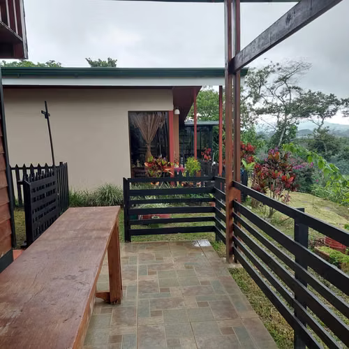 CASA Y CABAÑA,  SAN RAMÓN,CON GRAN ZONA VERDE, SAN RAMÓN, ALAJUELA