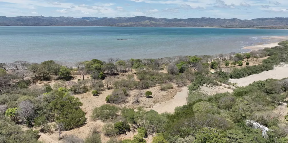 Ocean View Property for Sale - Unbeatable Investment Opportunity.