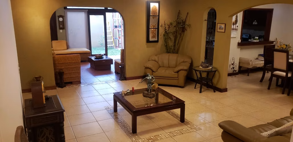 id 39606 Venta de casa de 2 plantas en Ayarco - Curridabat id 39606 - Imagen 5
