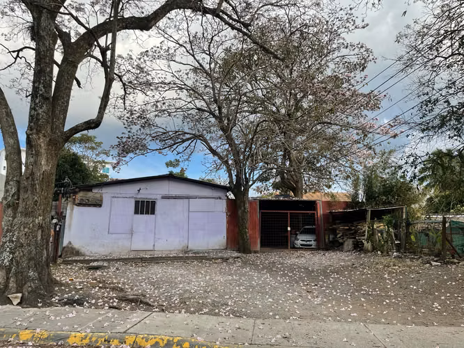 Venta de lote de uso mixto en Guachipelín de Escazú - EU