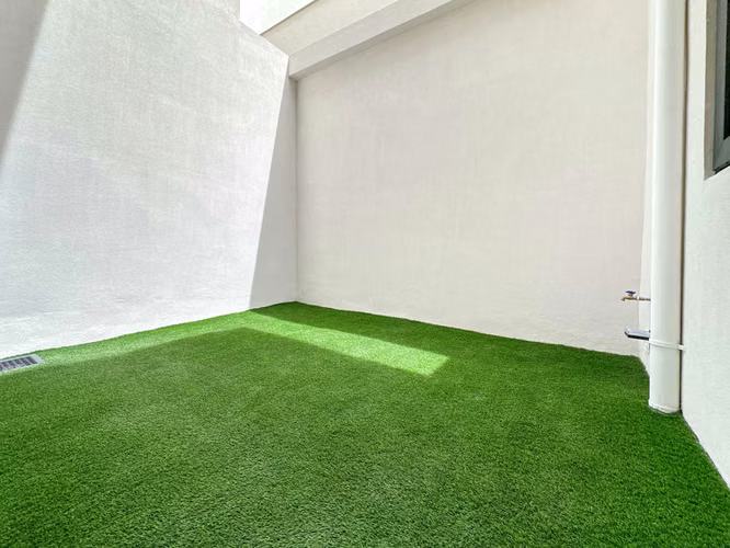 Alquiler de moderna casa para estrenar ubicada en Escazú