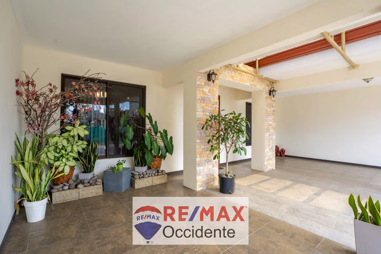 Casa en Venta , Condominio  Grecia