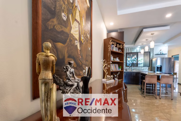 Casa en Venta , Condominio  Grecia