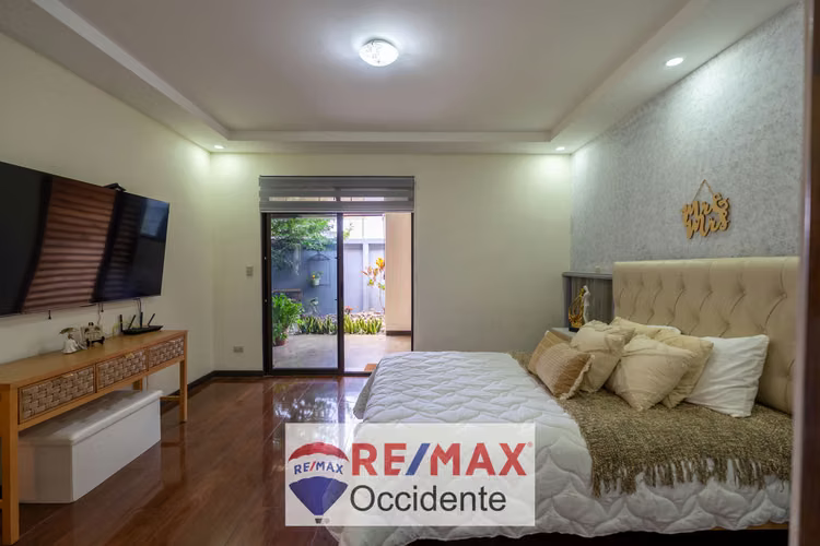Casa en Venta , Condominio  Grecia