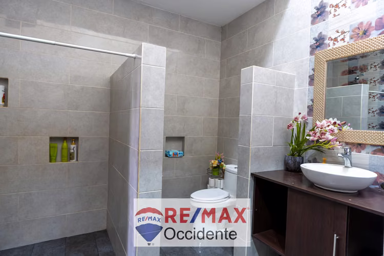 Casa en Venta , Condominio  Grecia
