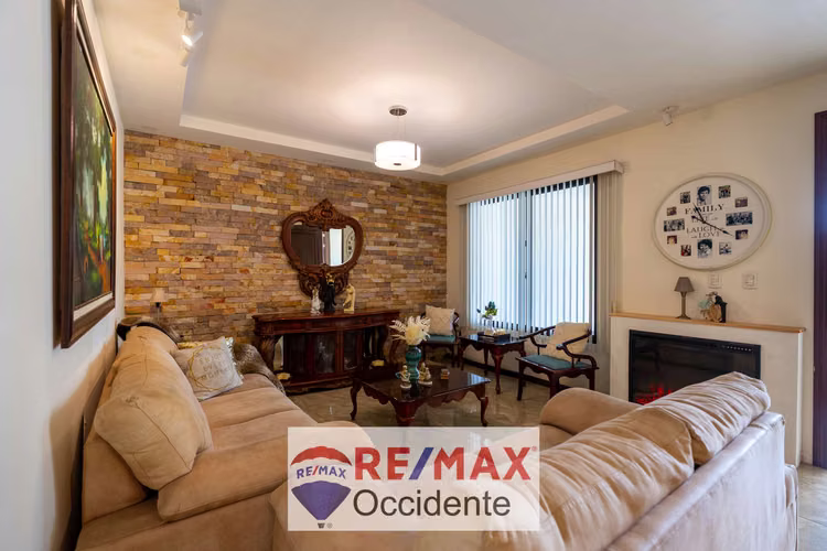 Casa en Venta , Condominio  Grecia